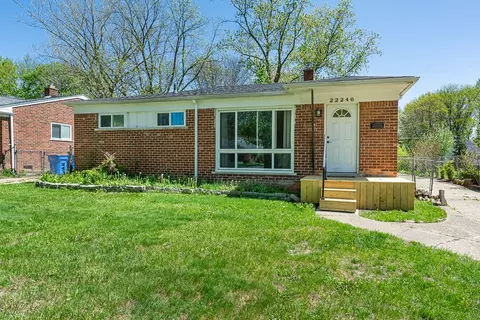 22246 Logue Ave, Warren, MI 48091