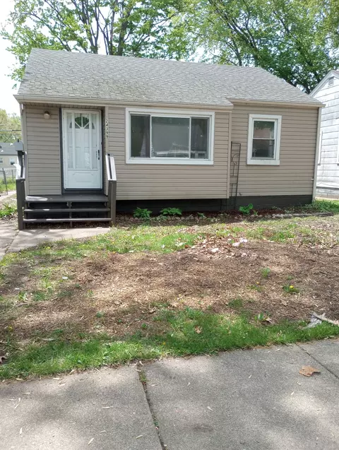 24399 Hopkins St, Dearborn Heights, MI 48125