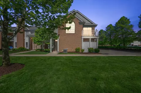 46104 Baldwin Dr, Macomb, MI 48044