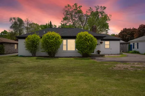 2017 W 14 Mile Rd, Royal Oak, MI 48073