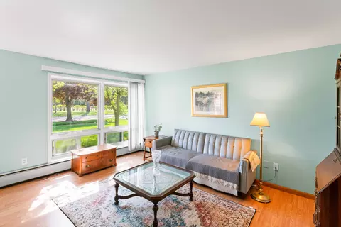 15055 Hubbard St #27, Livonia, MI 48154