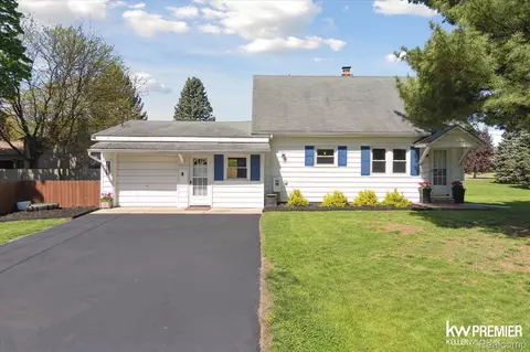 40955 Utica Rd, Sterling Heights, MI 48313