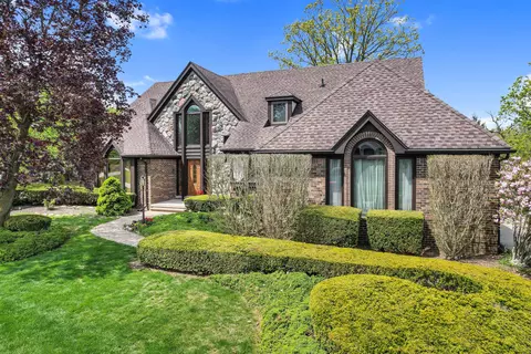 1032 Elmsmere Dr, Northville, MI 48167