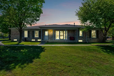 14665 Windmill Crt Ct, Shelby Township, MI 48315