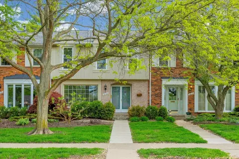 18116 Kinross Ave, Beverly Hills, MI 48025