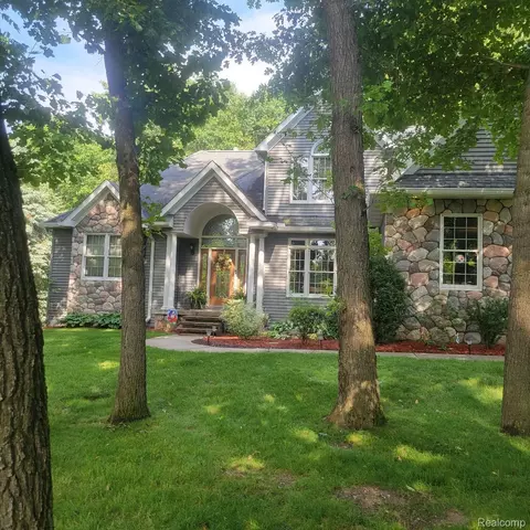 3217 Autumn View Ln, Metamora, MI 48455