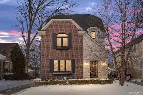 1786 S Bates St, Birmingham, MI 48009