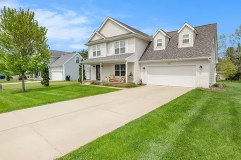 121 Fox Meadows Crt Ct, Marion, MI 48843