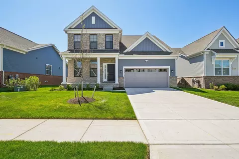 5534 Helmsdale Blvd, West Bloomfield, MI 48322