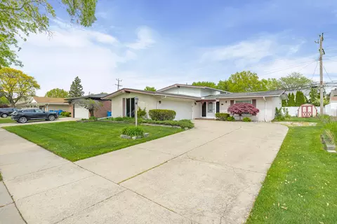 618 Dover St, Dearborn Heights, MI 48127