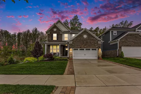 21125 Calabrese Dr, Lyon, MI 48178