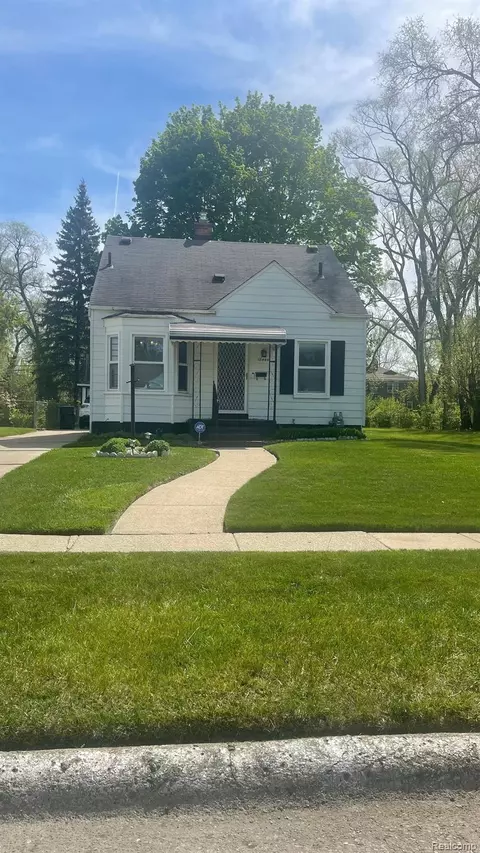 18444 Winthrop St, Detroit, MI 48235