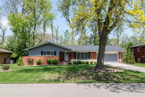 16229 Southampton St, Livonia, MI 48154