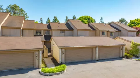 5206 Richard Run W, West Bloomfield, MI 48322