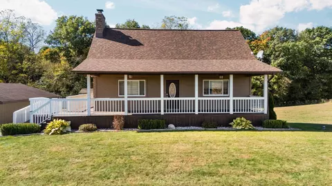 1131 N Searls Rd, Leroy, MI 48892