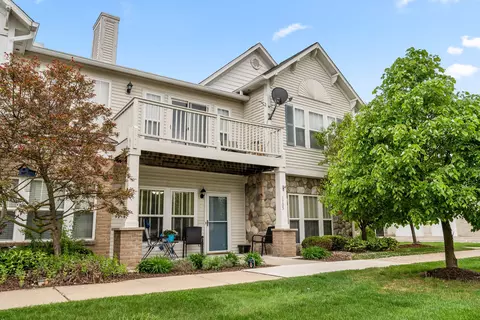 1705 Welland St #27, Howell, MI 48855