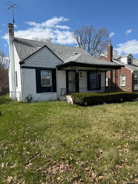 12025 Lakepointe St, Detroit, MI 48224