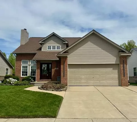 24864 Christina Dr, Brownstown, MI 48134