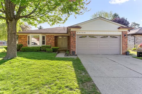 38738 Bronson Dr, Sterling Heights, MI 48310