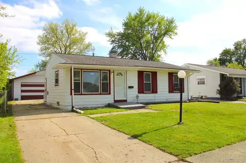823 W Alma Ave, Flint, MI 48505