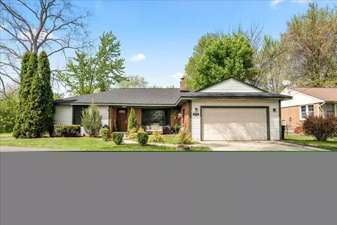 1075 E Hill Rd, Grand Blanc, MI 48439