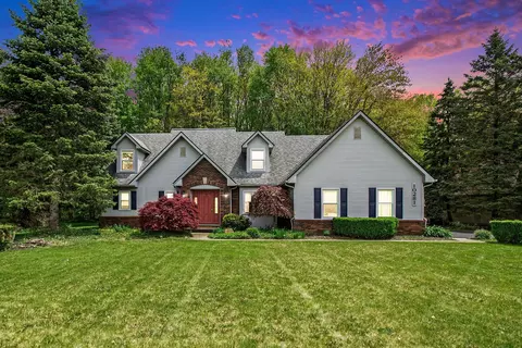 10281 Greenbrier, Brighton, MI 48114