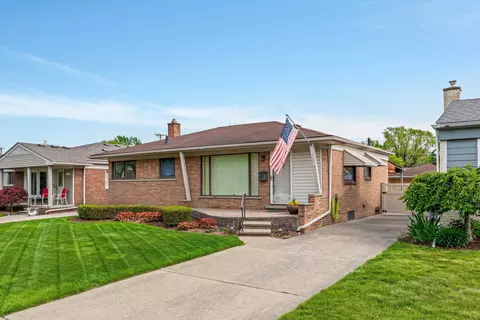 32961 Sheridan St, Garden City, MI 48135