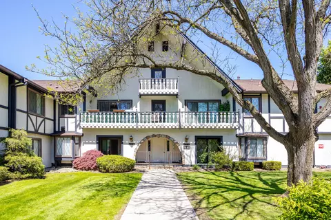 42160 Woodward Ave UNIT 78, Bloomfield Hills, MI 48304