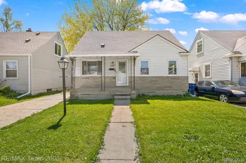 1587 Mclain Ave, Lincoln Park, MI 48146