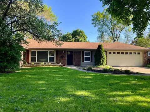 13660 Victoria St, Oak Park, MI 48237