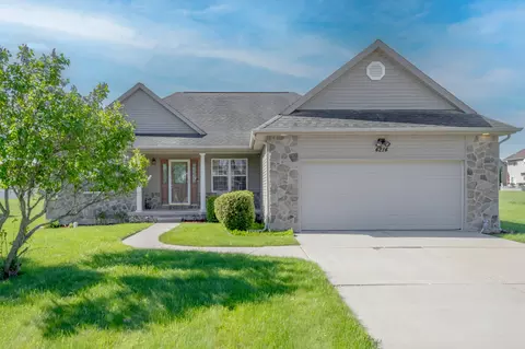 4214 Cayuga Trl, Flint, MI 48532