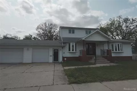 20481 Prairie St, Detroit, MI 48221