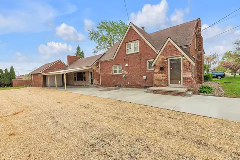 15053 Dumay St, Southgate, MI 48195