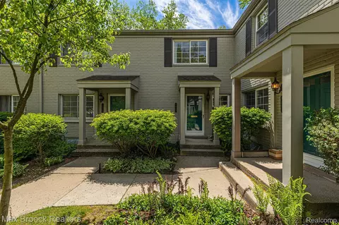 1822 Graefield Rd, Birmingham, MI 48009