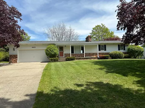 665 Westchester Dr, Caro, MI 48723