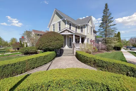 375 Catalpa Dr, Birmingham, MI 48009