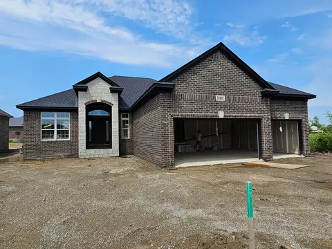 23946 Hawkshead Dr, Macomb, MI 48042