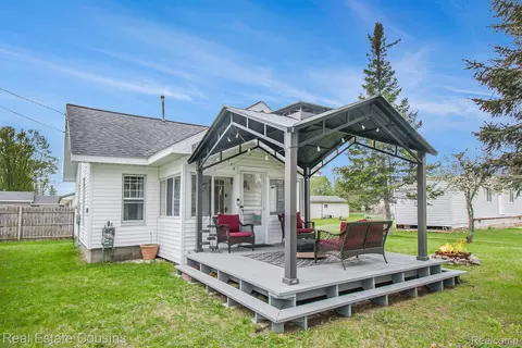 116 Alma Ln, Roscommon, MI 48629