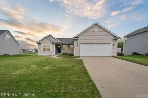 13119 River Rock Pass, Fenton, MI 48451