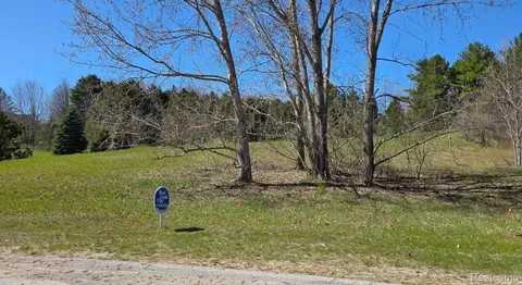 S Walden Crt, Suttons Bay, MI 49682