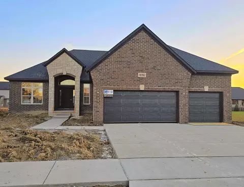 50045 Mustang Dr, Macomb, MI 48042