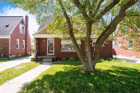 1526 S Gulley Rd, Dearborn Heights, MI 48125