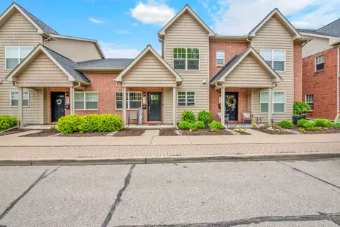 221 Oak St, Wyandotte, MI 48192