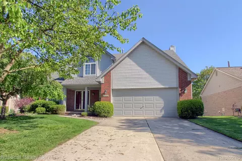 40630 Brecken Ridge Ln, Plymouth, MI 48170