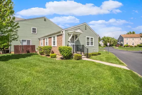 23562 N Rockledge, Novi, MI 48375