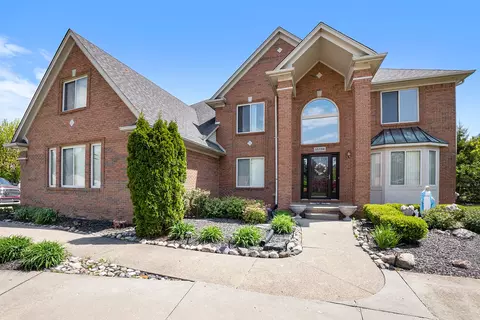 55796 Caesars Dr, Shelby Township, MI 48315