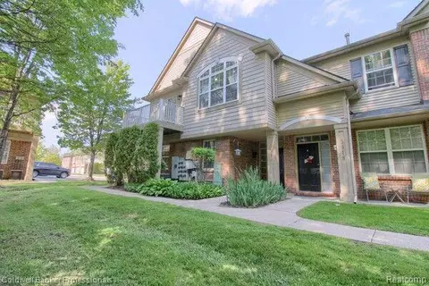 3910 Norwich Dr, Canton, MI 48188