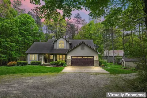 1104 S Wilder Rd, Lapeer, MI 48446