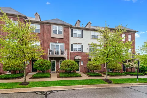 244 Wright St #77, Wixom, MI 48393