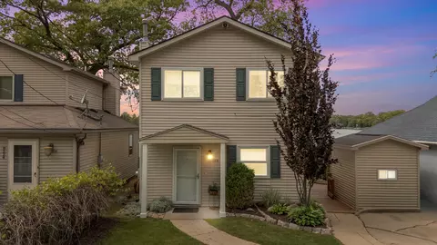 8518 Cascade St, Commerce, MI 48382